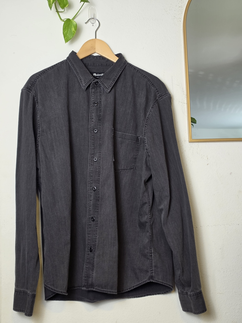 Madewell Men's Charcoal Gray Button-Up Shirt Cotton Grunge